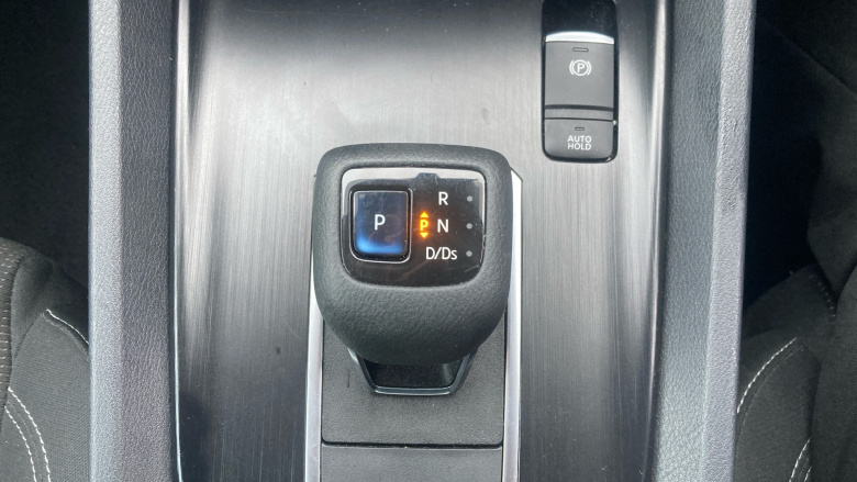 Nissan Qashqai 1.3 DiG-T MH 158 Acenta Premium 5dr Xtronic Petrol Hatchback